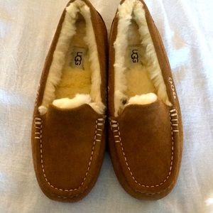 UGG Ansley slipper, women’s size 8